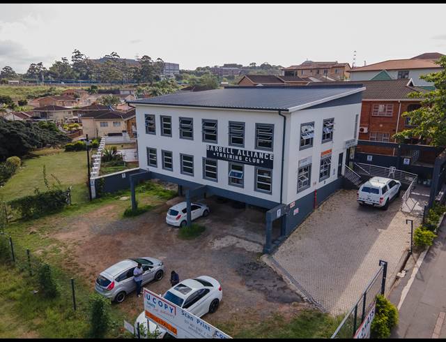55M² OFFICE TO LET IN WESTCLIFF